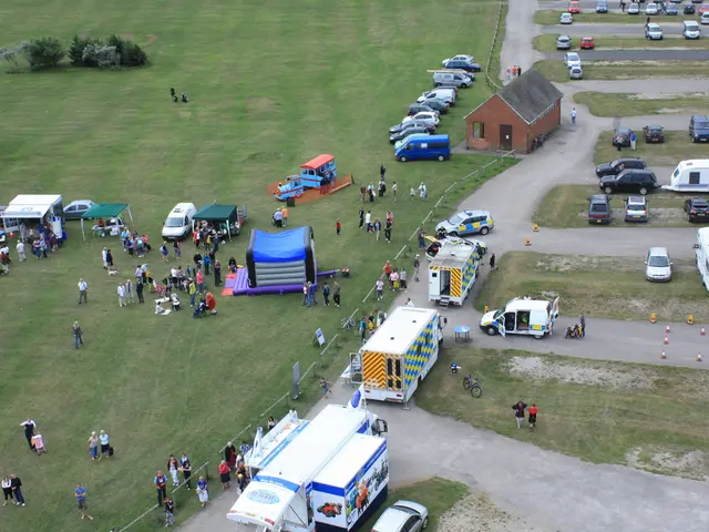 American encounters German plaza for the first time during camping trip, nearly losing balance!