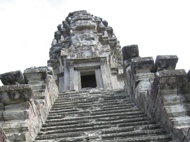 Day-tripping between these two cities is, according to Rick Steves, one of Europe's most rewarding...