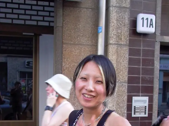 Twelve Prominent Figures from the Untamed Frontier of the 19th Century, Female Pioneers of the Wild...