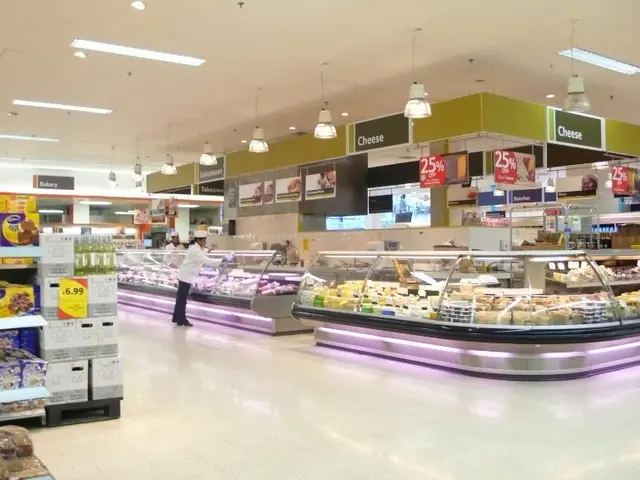 Summer Promotion by Spirit Airlines: 50% Discount, Bonus Points, Hotel Offerings, and Extra Perks...