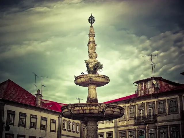 Neptunbrunnen: Citizen groups petition for its restoration or replication